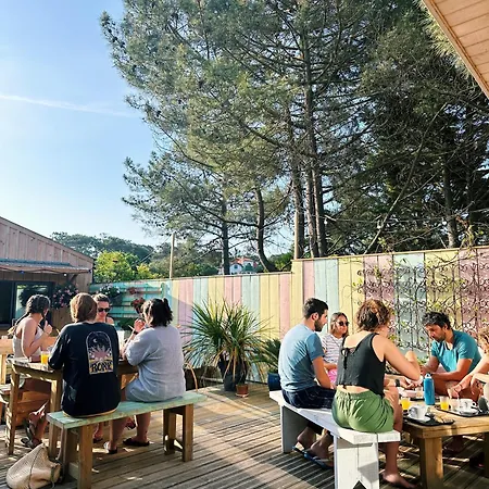 Cheeky Family Surf House Hostel Lacanau