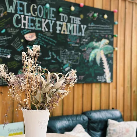 Hostel Cheeky Family Surf House Lacanau